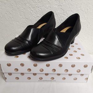 Earth Shoe Daytripper Black Leather Pump 2" Heel Women's 9